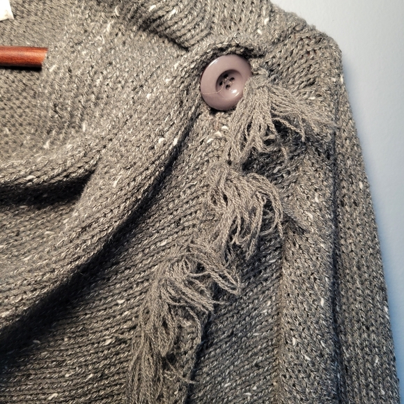 Ceasikery Asymmetrical Fringe Hem Faux Wrap Sweater Womens Size M Pullover Gray - Picture 12 of 12